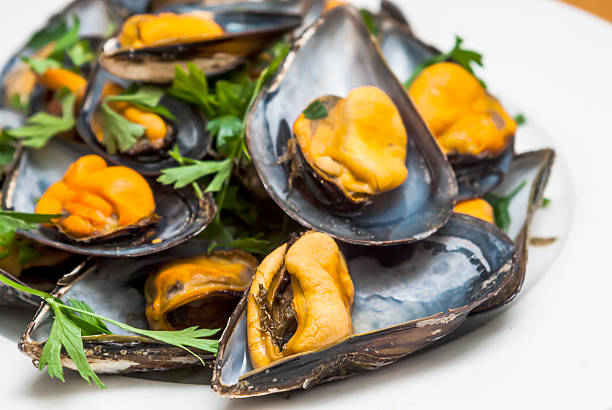 Frozen Half Shell Mussels (Per Packet)